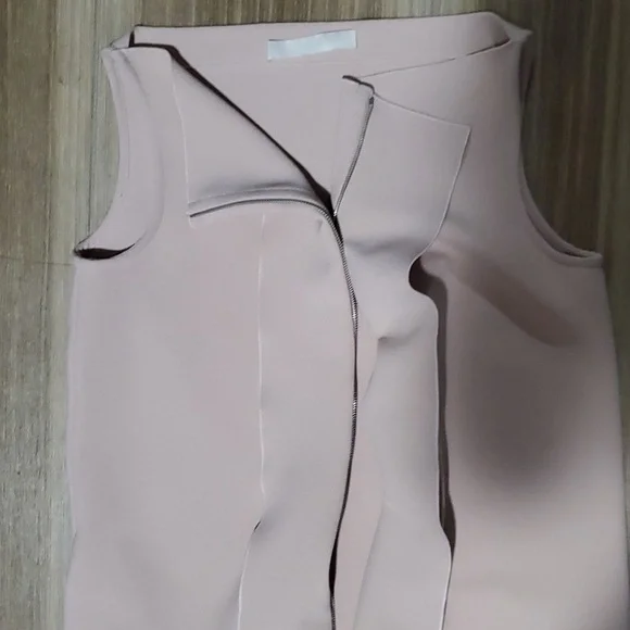 Sz 6 oversized Dion Lee vest top with zipper